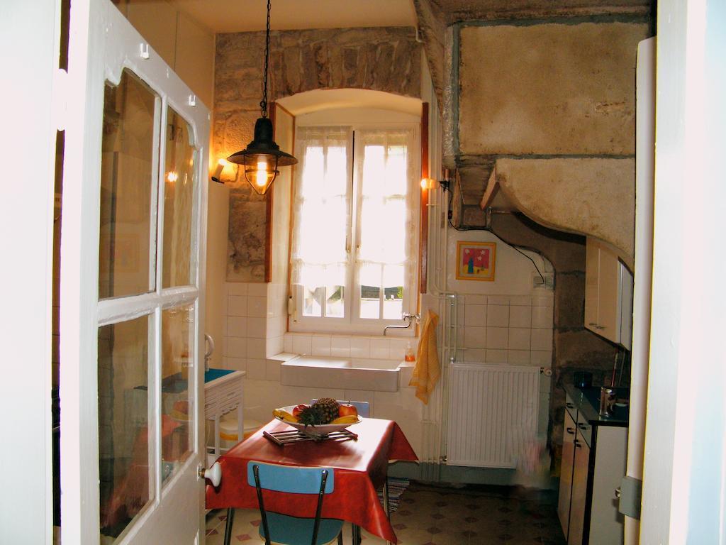 Villa Des Capucins Luxeuil-les-Bains Rum bild