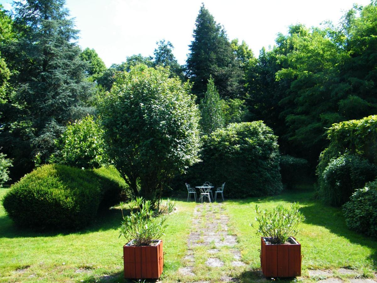 Villa Des Capucins Luxeuil-les-Bains Exteriör bild